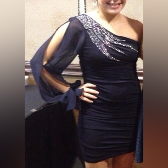 One Shoulder Ruched Dress - Picture 3 of 5